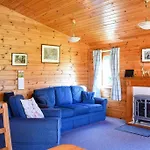 Secluded Pine 2 Apartment *