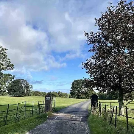 Апартаменты Secluded Pine 2 Wigton